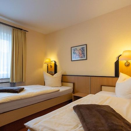 Stadt-Gut-Hotel Siegboot Зіген Екстер'єр фото