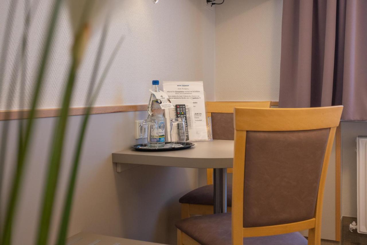 Stadt-Gut-Hotel Siegboot Зіген Екстер'єр фото